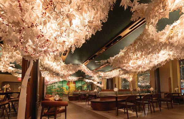 Winter Wonderland Pop-up Arrives At The Starbucks Reserve Empire State Building